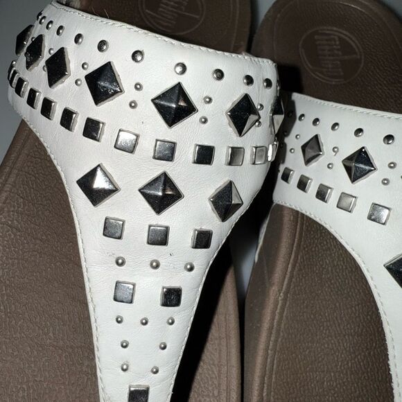 Fitflop White and Brown T-Strap Sandals with Decorative Cutouts - Picture 3 of 6